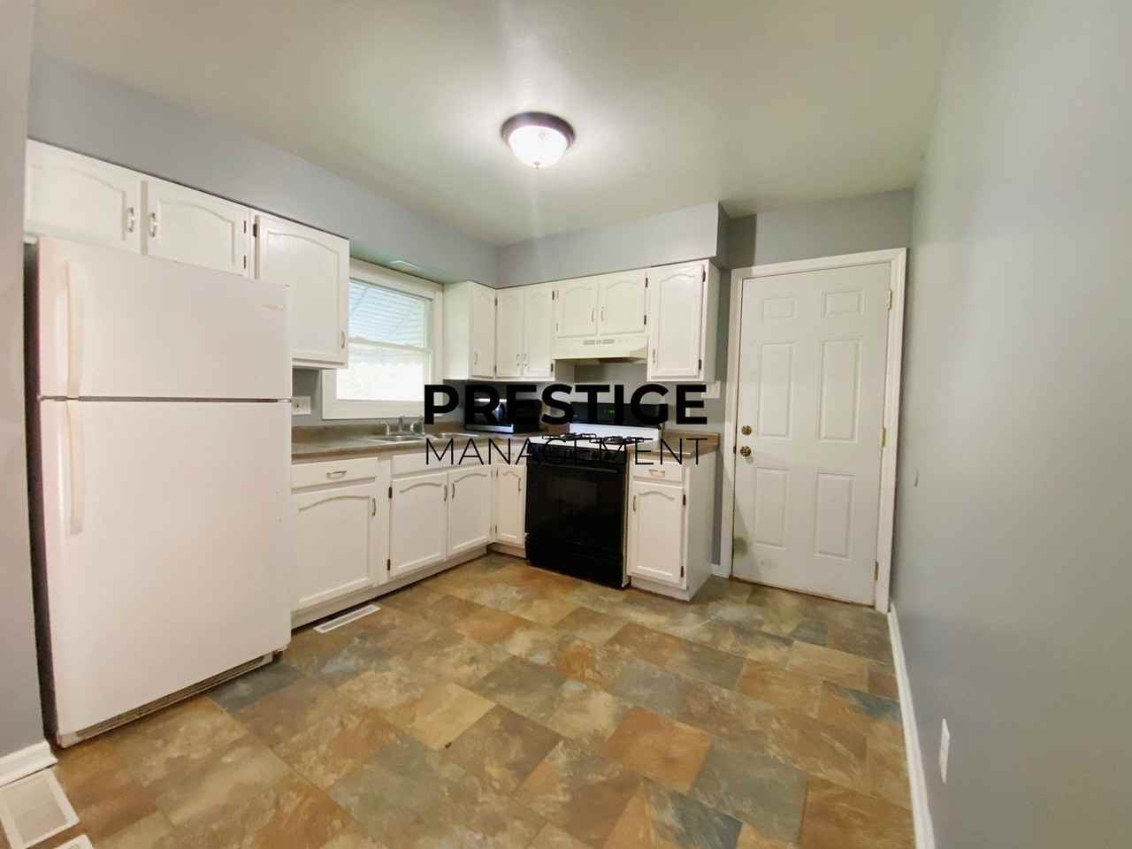 422 422 N Dwigging - Photo 7 of 14