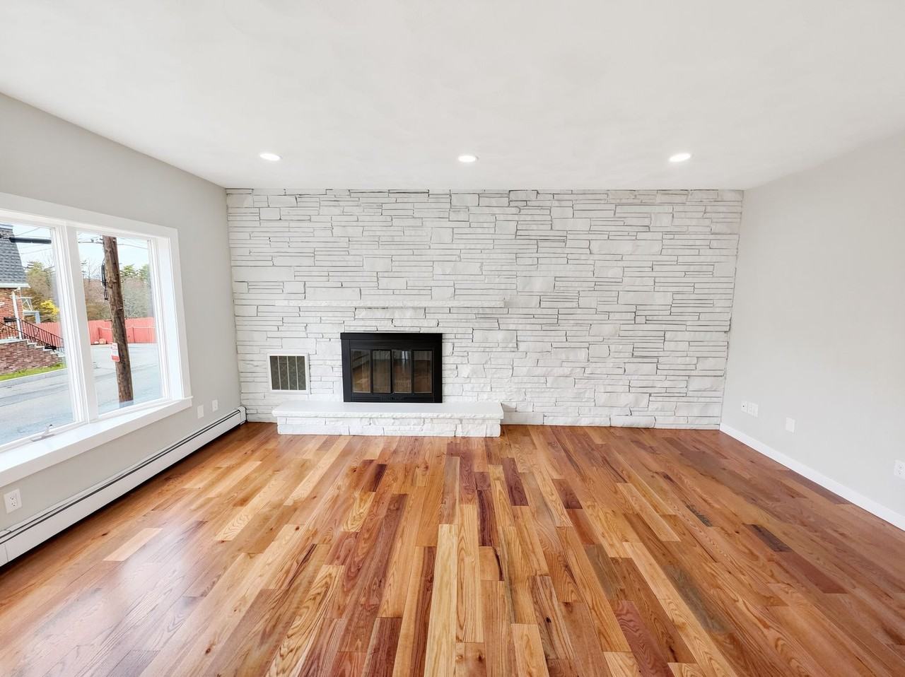 117 Marshall St - Photo 4 of 37