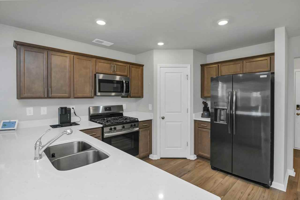 620 Rothenburg Rd - Photo 7 of 41