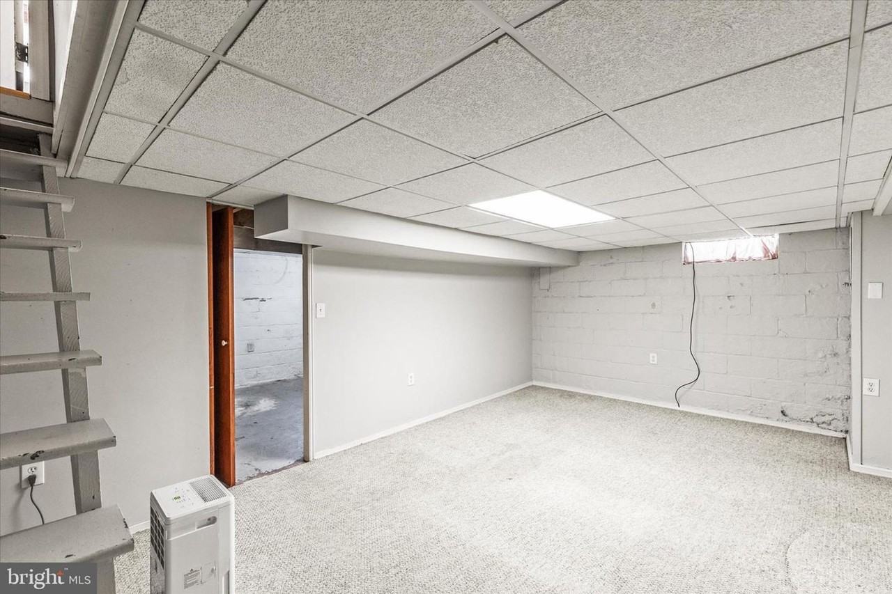 317 Greystone Rd - Photo 7 of 17