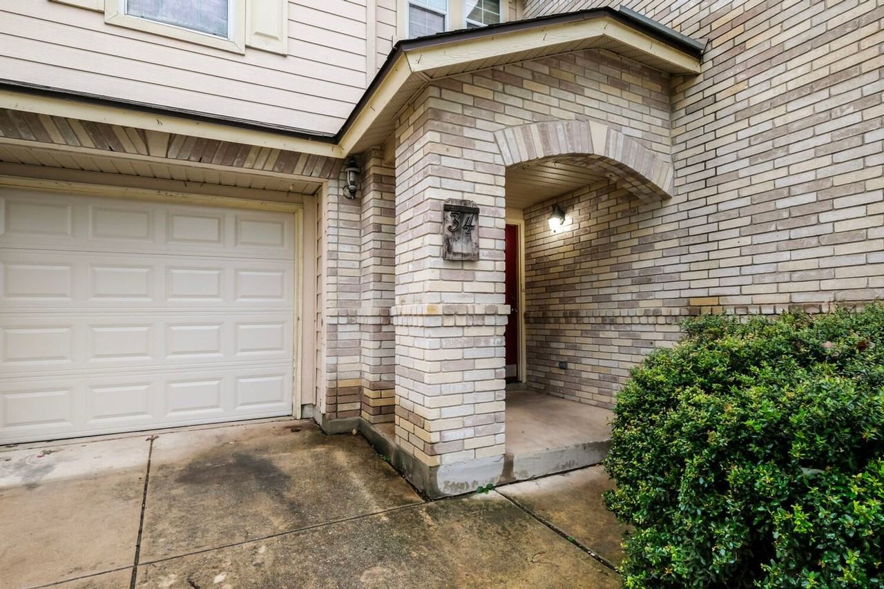 34 Basin Elm - Photo 3 of 38