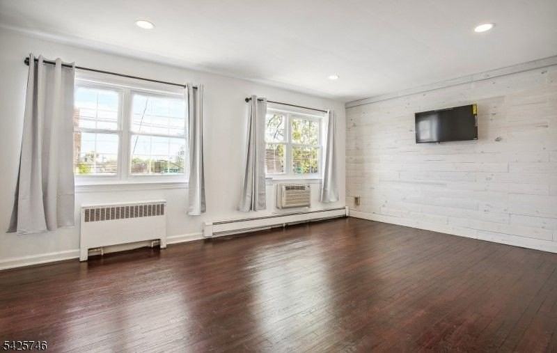 604 Chestnut St Apt G - Photo 3 of 12