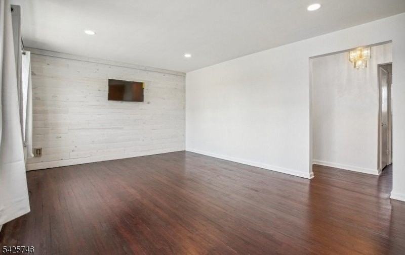 604 Chestnut St Apt G - Photo 4 of 12