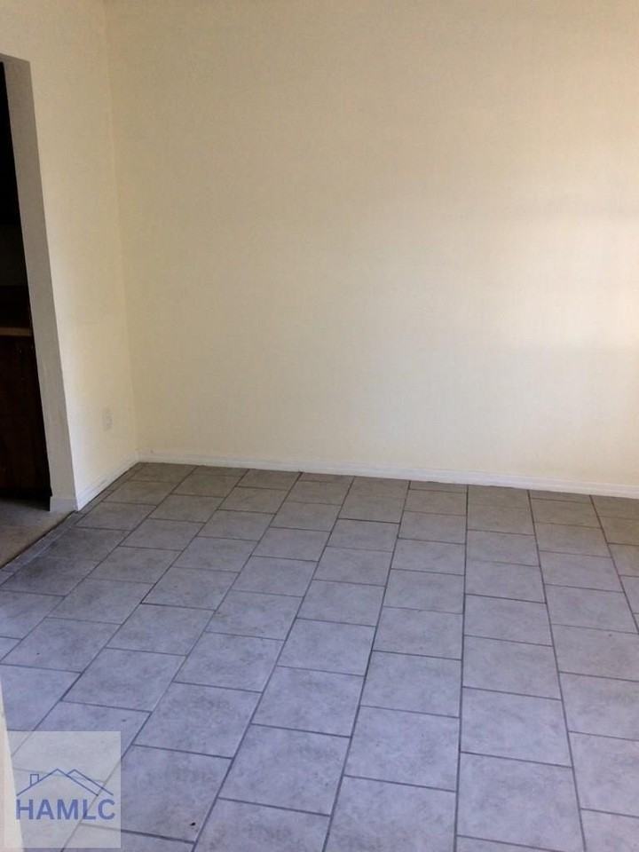 814 Lesa St - Photo 3 of 15