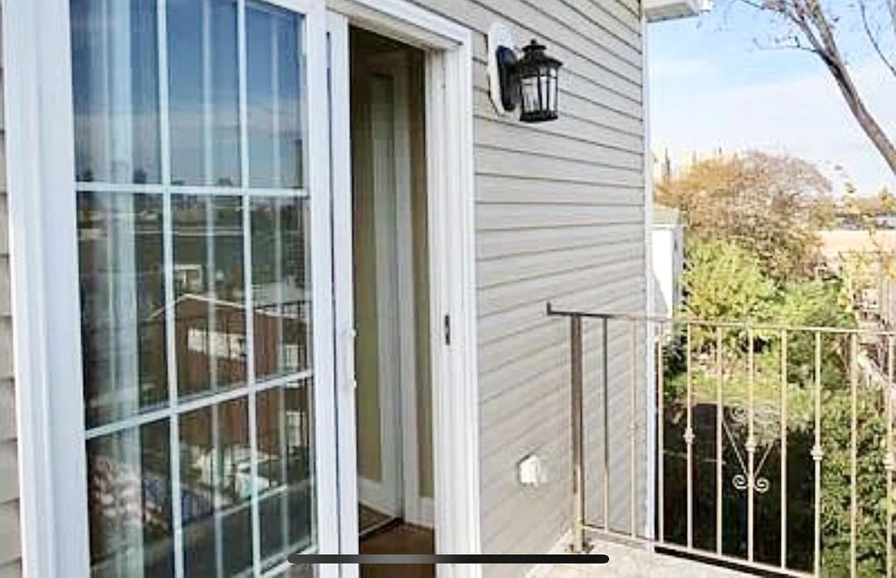 312 Randolph Ave #1 - Photo 7 of 9