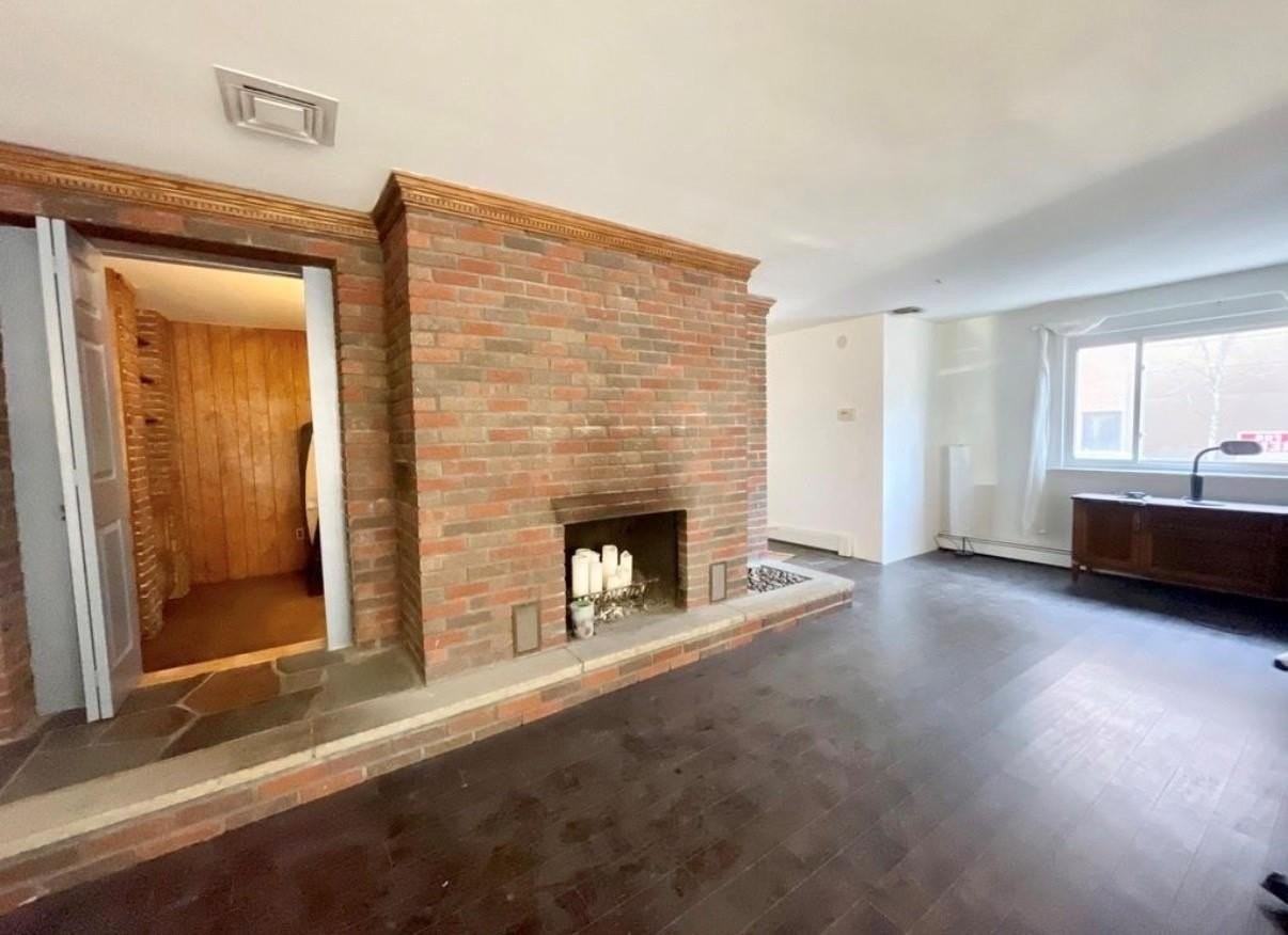 1001 New York Ave #1 - Photo 4 of 9