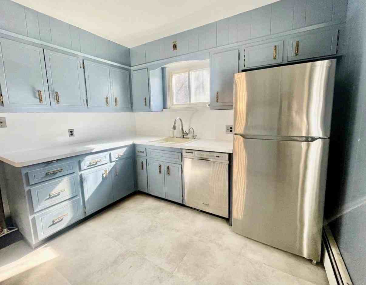 1001 New York Ave #1 - Photo 5 of 9