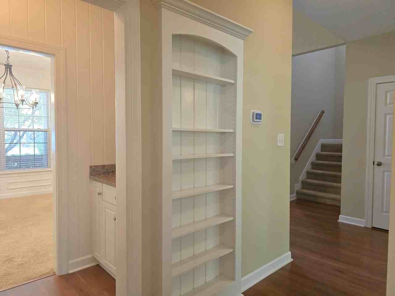 932 Windmill Pkwy - Photo 6 of 35