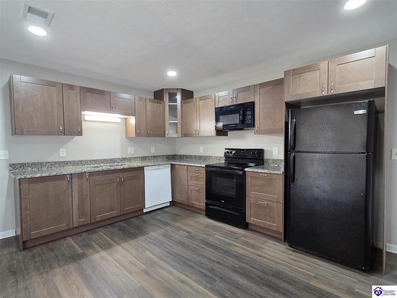 1510 W Elm Rd - Photo 7 of 25