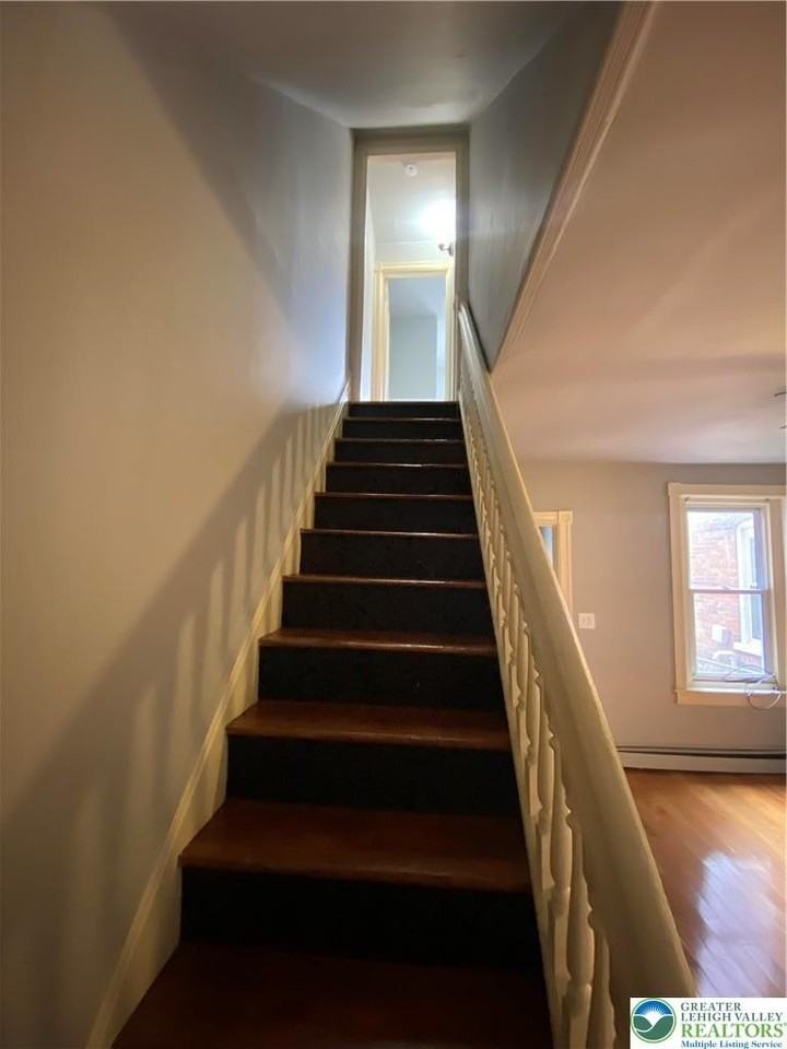 948 W Maple St - Photo 7 of 24