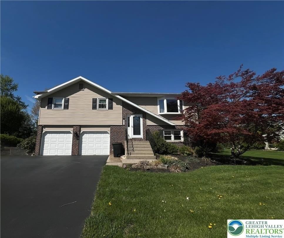 3071 Athena Dr - Photo 2 of 24