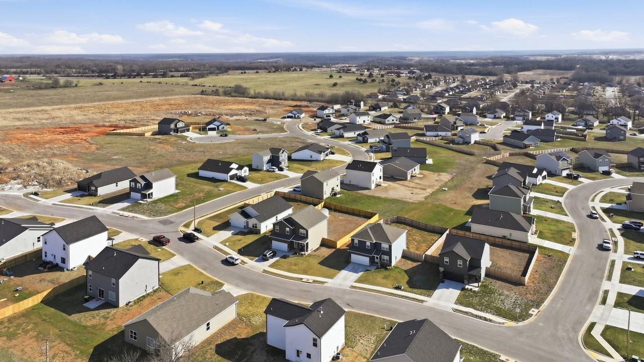 784 Hoffman Hills Blvd #1 - Photo 2 of 13