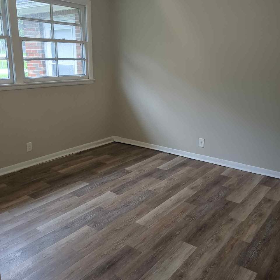 100 Glenmont Dr #B - Photo 5 of 6