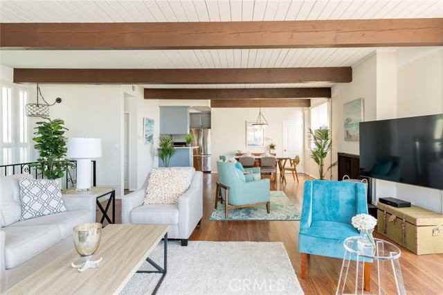 126 Neptune Ave - Photo 2 of 8