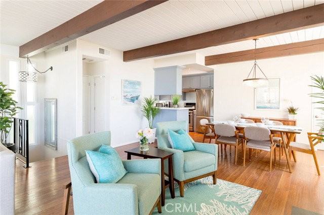 126 Neptune Ave - Photo 3 of 8