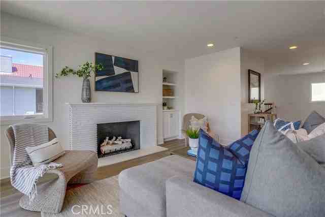 4601 E Ocean Blvd - Photo 3 of 7