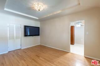 352 S Wetherly Dr - Photo 7 of 8