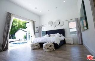 1420 Stearns Dr - Photo 3 of 8