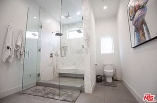 1420 Stearns Dr - Photo 4 of 8