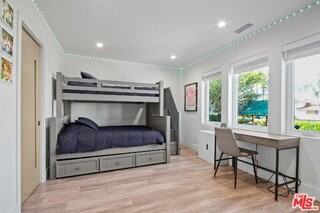 1420 Stearns Dr - Photo 5 of 8