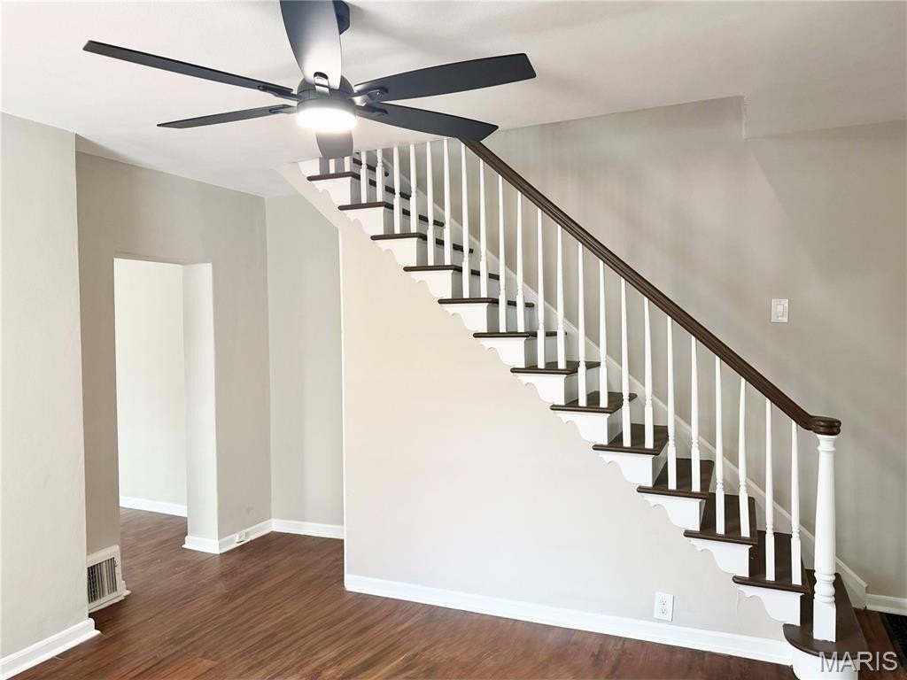 1928 Macklind Ave - Photo 6 of 28