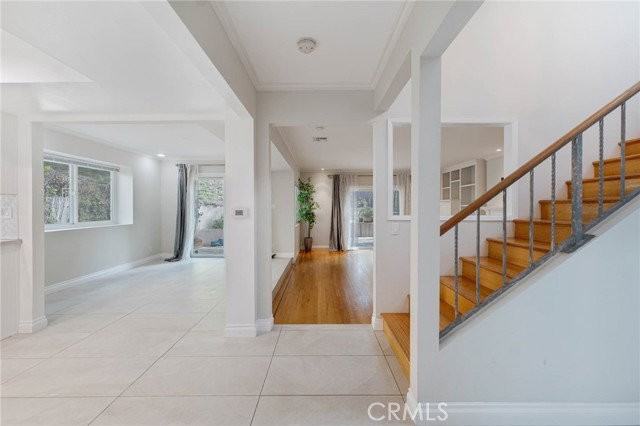 4208 Morro Dr - Photo 3 of 8