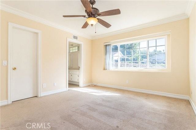 11761 Encino Ave - Photo 2 of 8