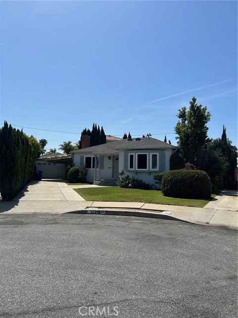 12312 Navy St - Photo 2 of 8