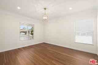 1511 Selby Ave - Photo 4 of 8