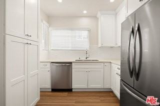 1511 Selby Ave - Photo 6 of 8