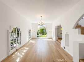 featured image of 710 Adelaide Pl