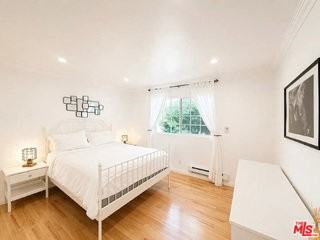 1028 12th St #3 - Photo 6 of 8