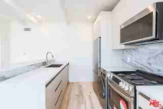 7273 Birdview Ave - Photo 4 of 8
