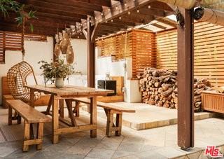 26237 Fairside Rd - Photo 4 of 8