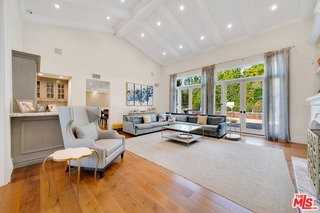 13037 San Vicente Blvd - Photo 7 of 8