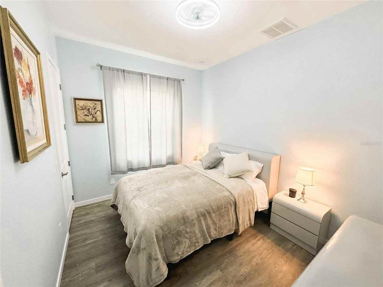 1432 Nabatoff St - Photo 3 of 12