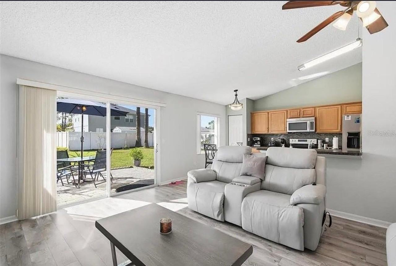 24 Radcliffe Dr - Photo 4 of 5