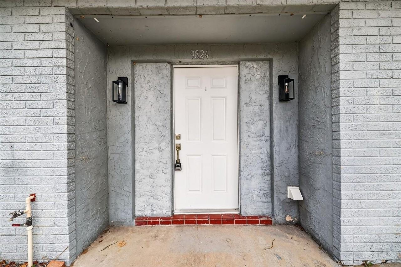 9824 Pocono St - Photo 2 of 20