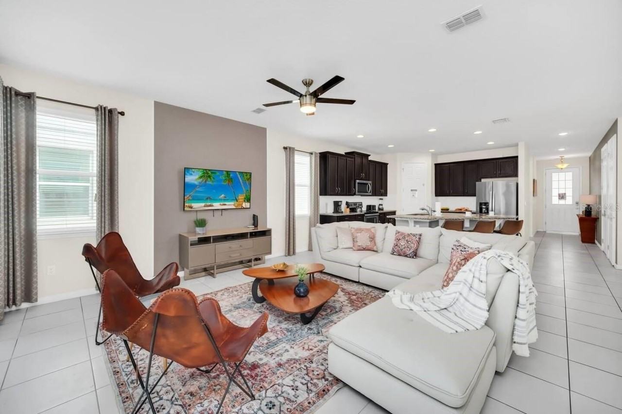 9009 Egret Mills Ter - Photo 5 of 50