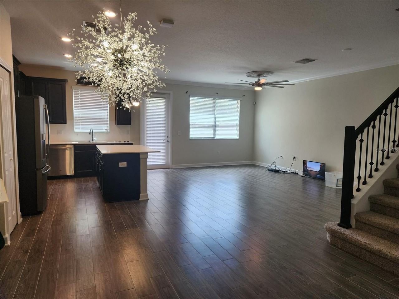 8506 Arcadia Ln - Photo 2 of 26