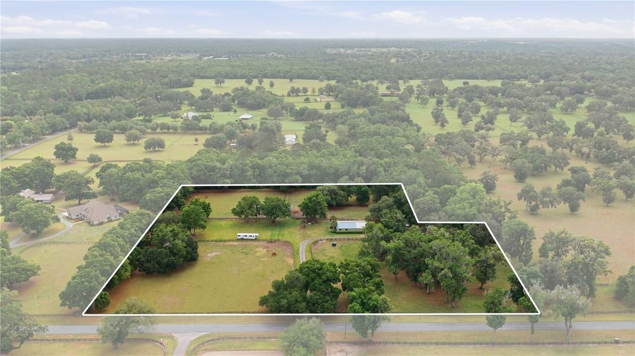 5999 Nw 90th Ave - Photo 2 of 35