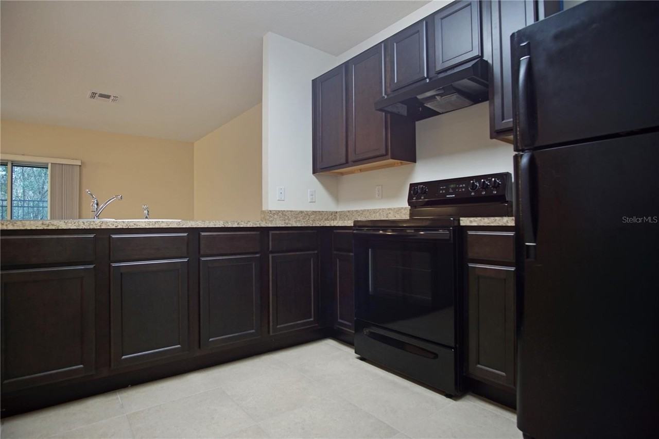 467 Arbor Lakes Dr - Photo 4 of 30