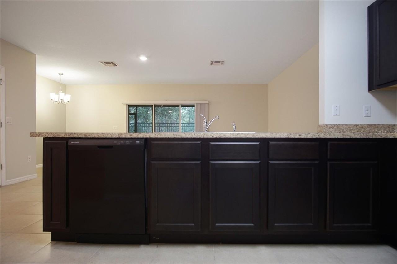 467 Arbor Lakes Dr - Photo 5 of 30