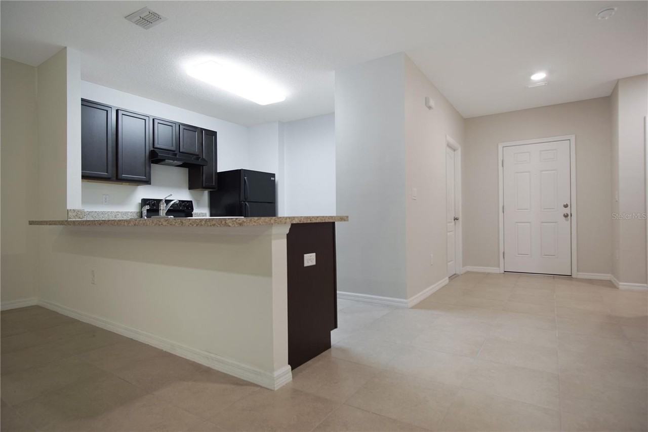 467 Arbor Lakes Dr - Photo 6 of 30