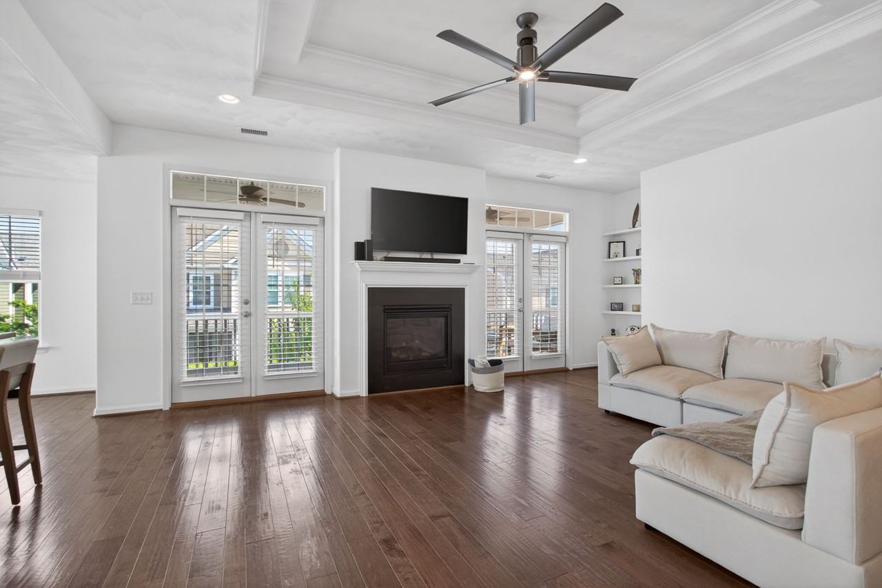 207 Hearthstone Reach #1 - Photo 5 of 47