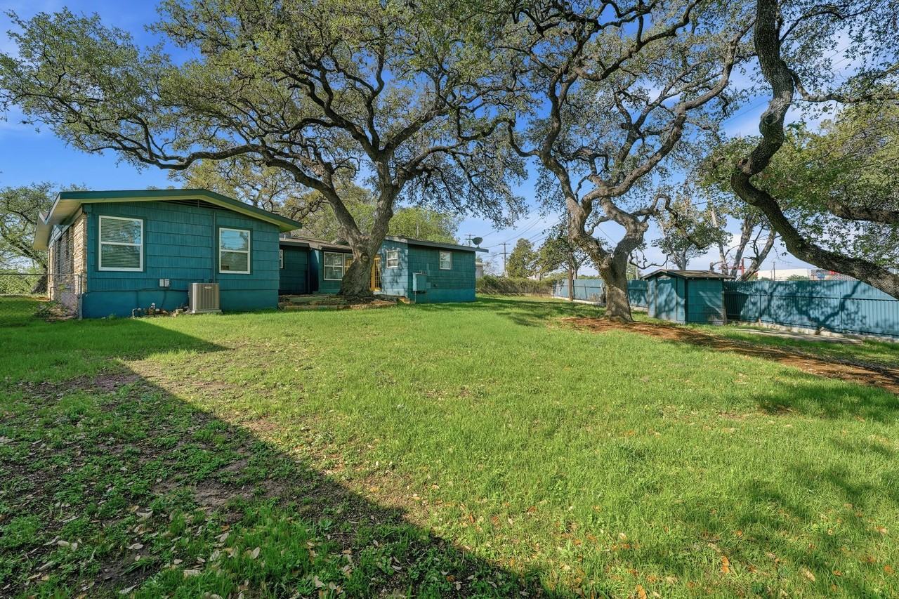 502 Sunrise Cir #1 - Photo 5 of 10