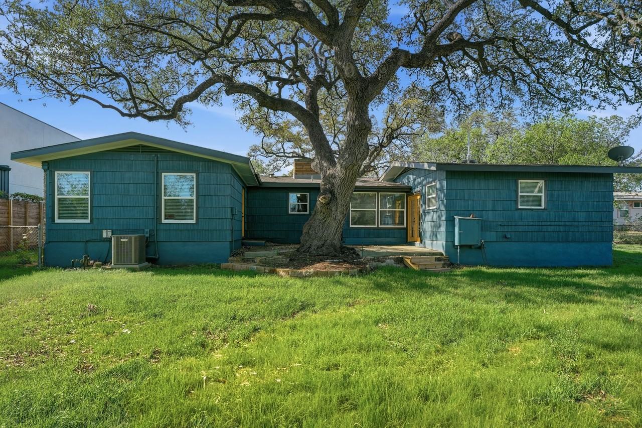 502 Sunrise Cir #1 - Photo 7 of 10