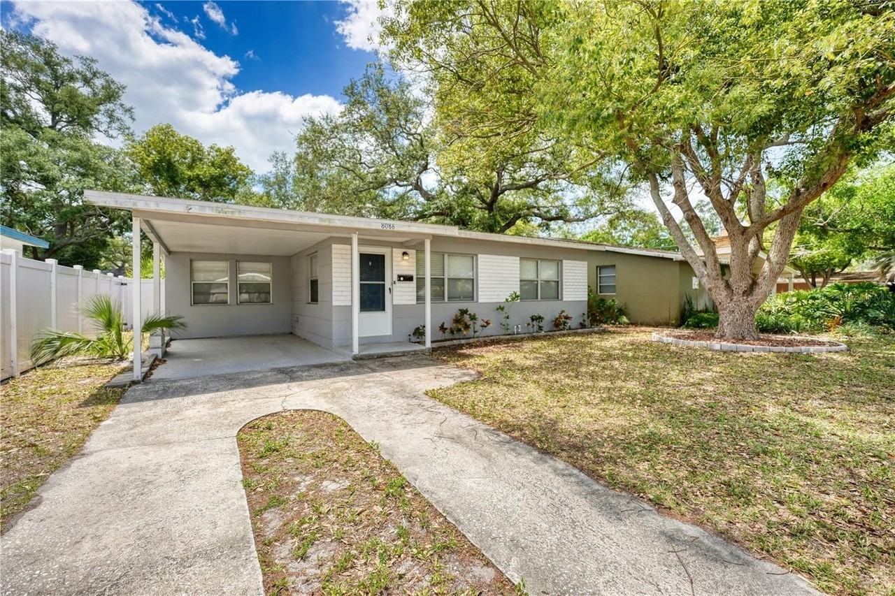 8086 28th Ave N - Photo 2 of 18