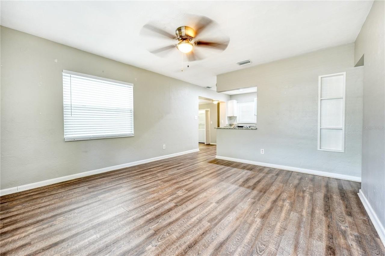 8086 28th Ave N - Photo 4 of 18