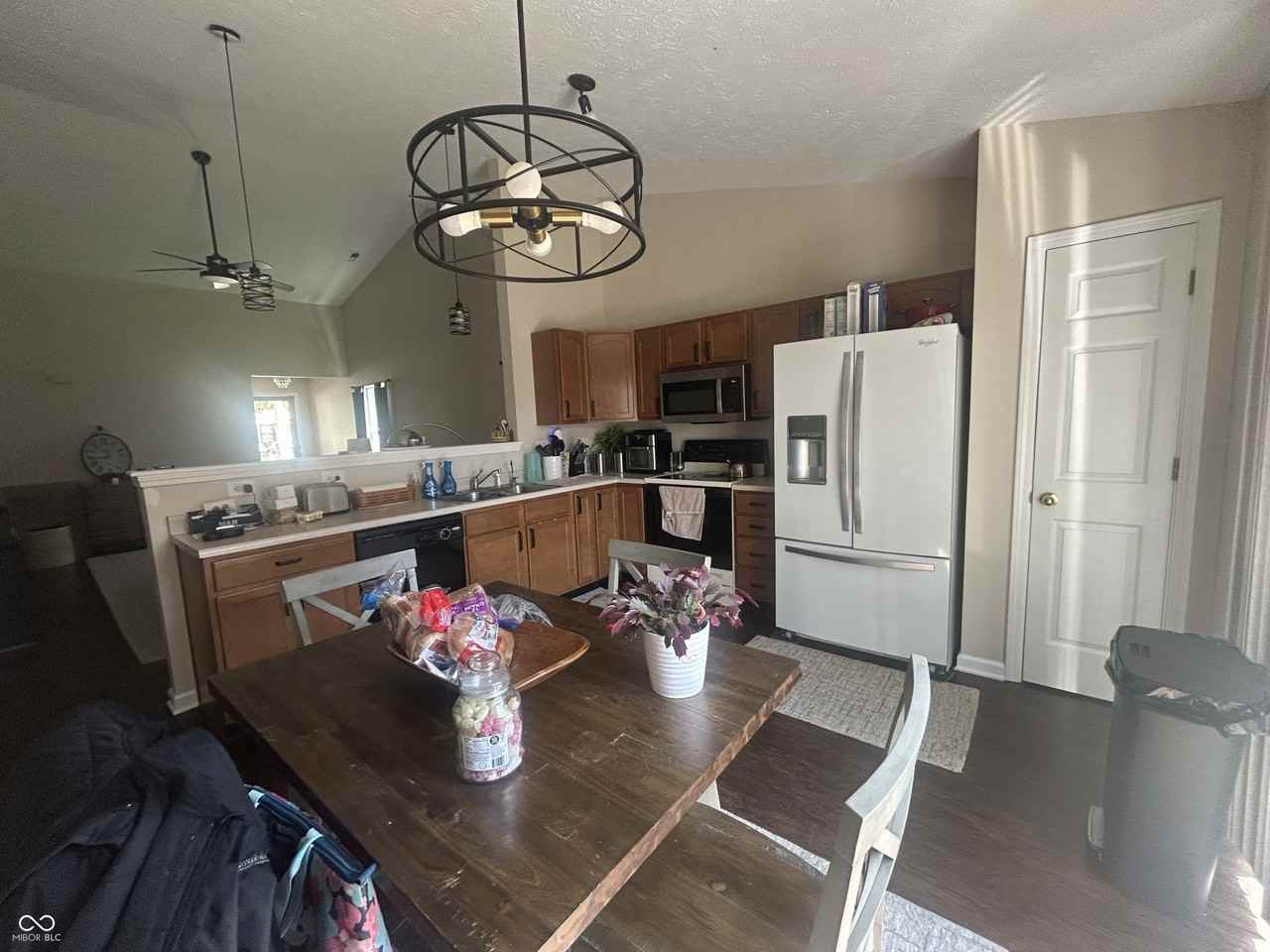 720 Bluff Creek Dr - Photo 7 of 18